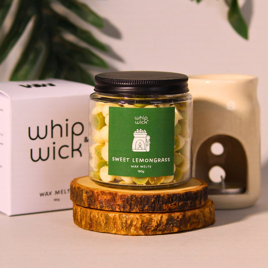 Sweet Lemongrass Wax Melts infused with lemongrass, lemon zest, bergamot, and honey for a refreshing, uplifting fragrance.