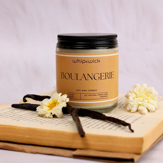 Boulangerie Scented Candle with rich notes of vanilla, tonka beans, baguette, and warm sugar, creating a cozy, bakery-inspired atmosphere.