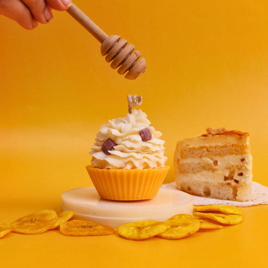 Banoffee Cupcake Scented Candle with a warm, sweet fragrance of banana, toffee, and vanilla for a cosy and indulgent atmosphere.