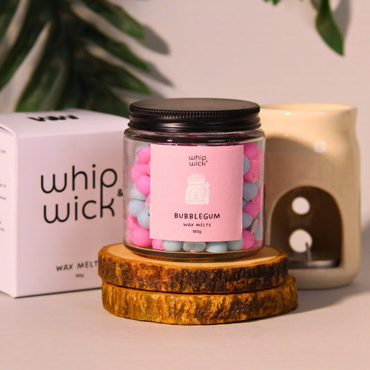 Bubblegum Wax Melts with top notes of bubblegum, cotton candy, strawberries, peach, and a sugary base of peppermint and sugar for a fun, sweet scent.