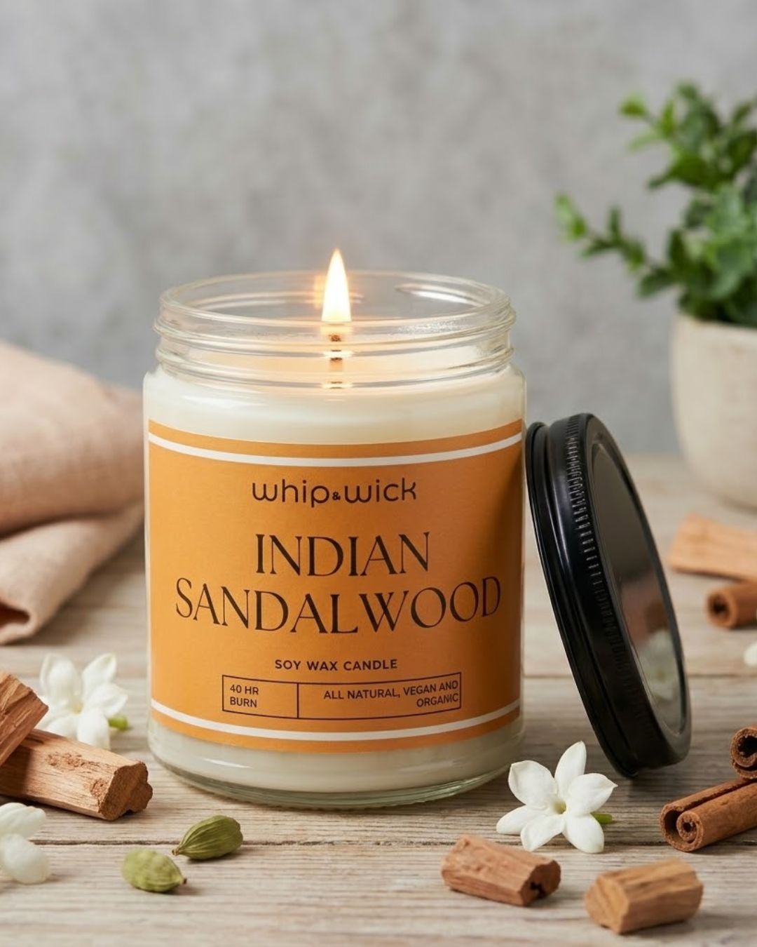 Indian Sandalwood Scented Candle
